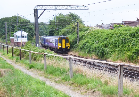 Class 156, 156429 at Halton Junction on 11th July 2015